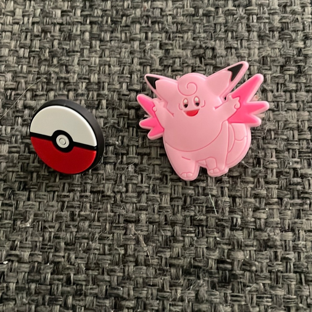 Pokémon croc charms